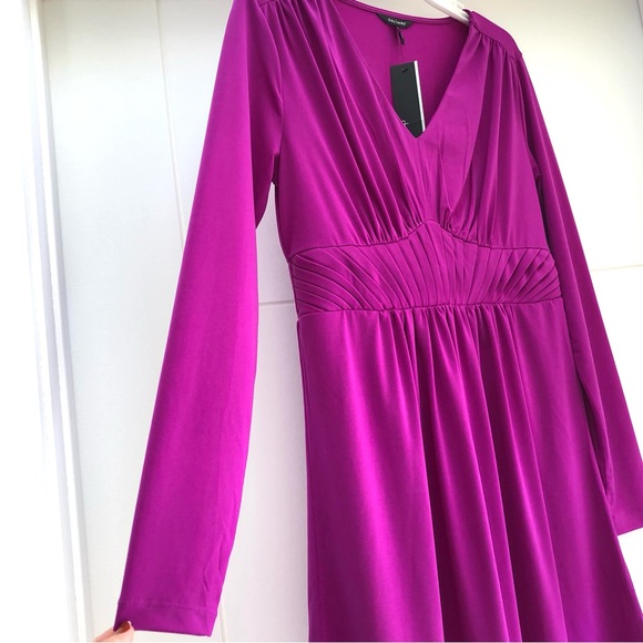 Magenta pleated long sleeve Mini Dress - Picture 6 of 9